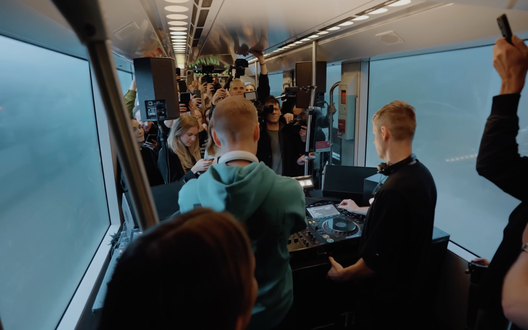 A State of Trams – Armin van Buuren & Joris Voorn, Full Set